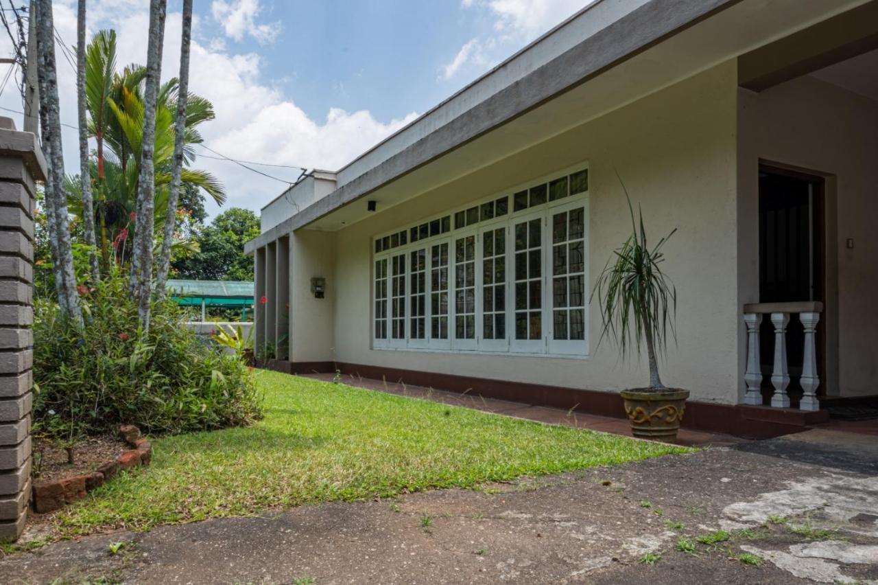 Kandy Twin Hostel Exterior photo